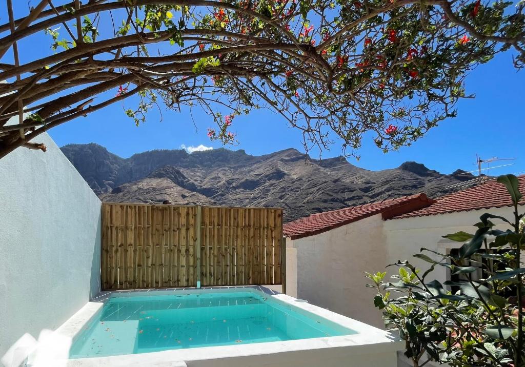 Private pool in holiday home in Gran Canaria